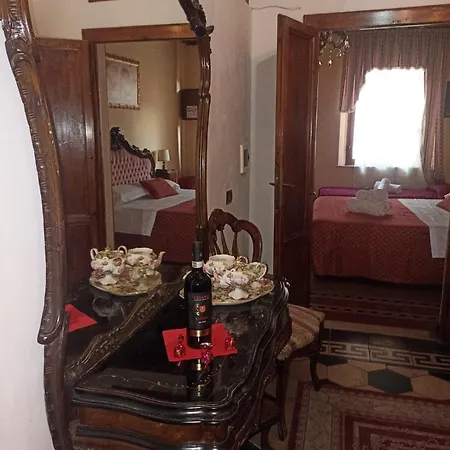 Relais Panzió Pisa